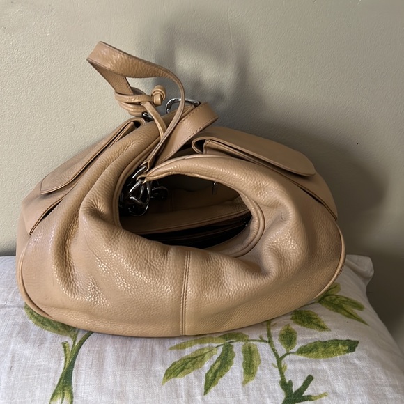 Leather bag silver hardware/ ink marks - Picture 8 of 10